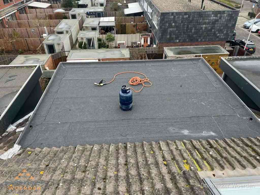Dakreparatie plat dak met bitumen in Woerden Dakreparatie plat dak met bitumen in Woerden
