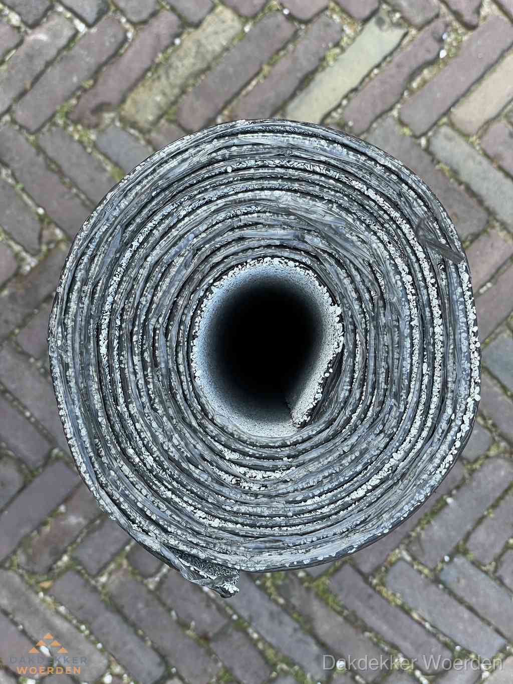 Rol EPDM dakbedekking materiaal voor plat dak in Woerden Rol EPDM dakbedekking materiaal voor plat dak in Woerden